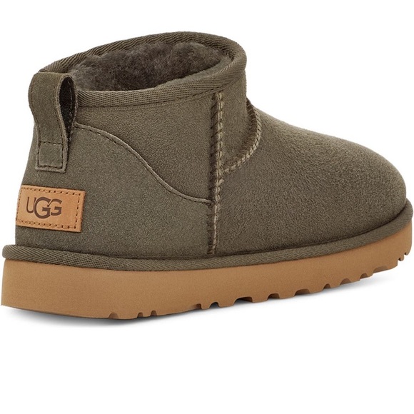 NWT UGG Classic Ultra Mini Boot Forest Night Green - Picture 2 of 6